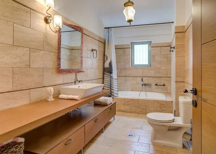 Villa Filistron Seaview Bliss - Coastal Secluded Gem Taktikoupoli